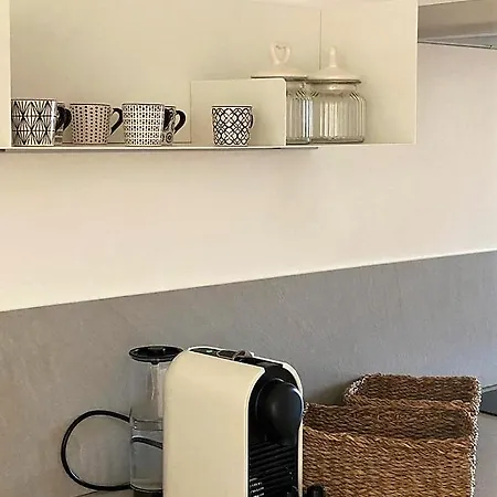 Giuly Moderno Monolocale In Centro Con Giardino Privato *