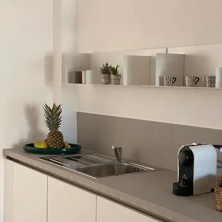 דירה Giuly Moderno Monolocale In Centro Con Giardino Privato אודינה