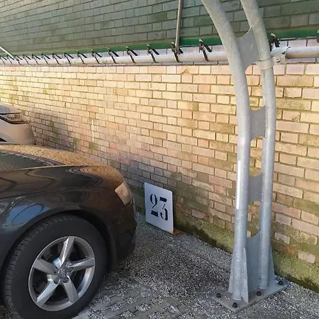 דירה Giuly Moderno Monolocale In Centro Con Giardino Privato *